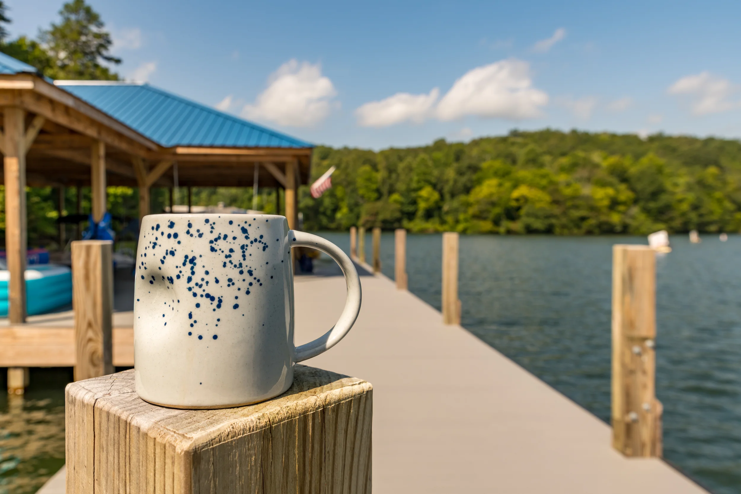 Coffee and tea mug on a dock in Soddy Daisy Tennessee